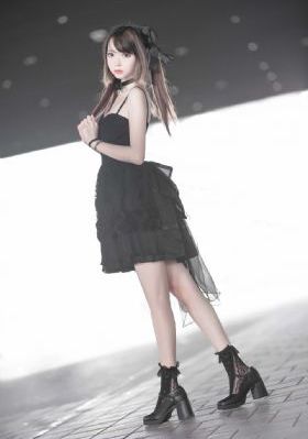 漂亮的女教师